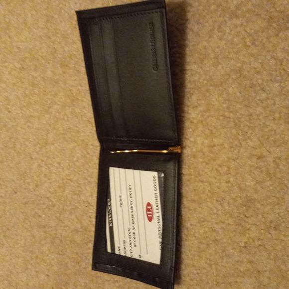 Wallet - Picture 1 of 1